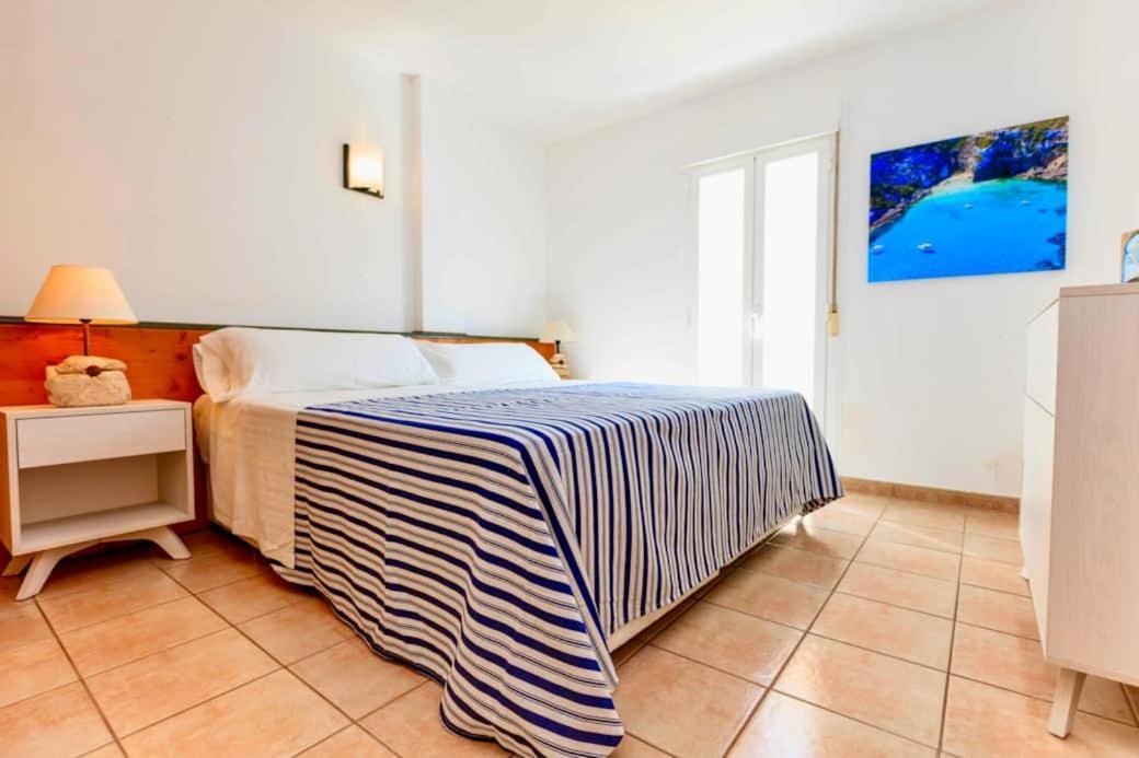 Apartamentos Sa Varadero 3S Con Vista Mare Laterale Es Pujols Dış mekan fotoğraf